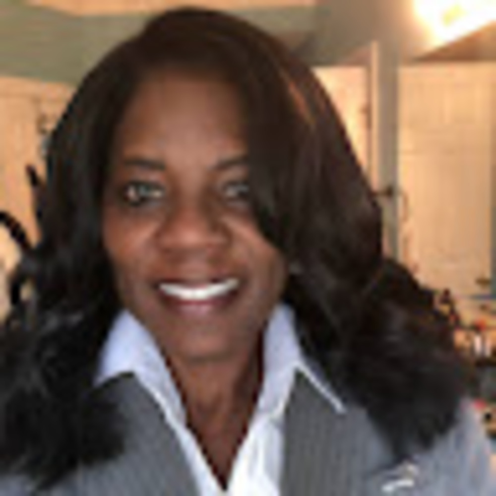Meet your Posher, Carolyn j.